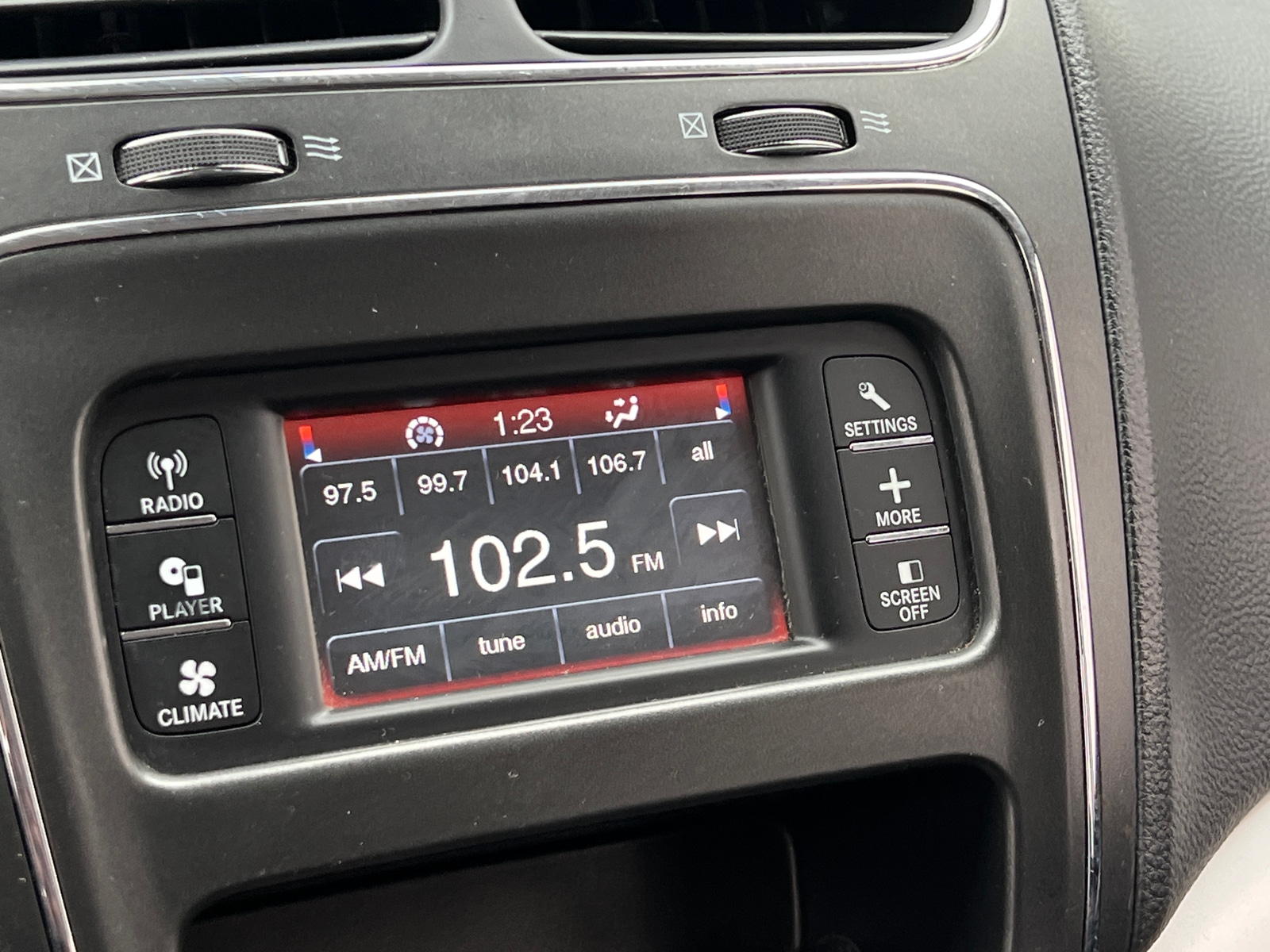 Thumbnail: 2018 Dodge Journey - 4