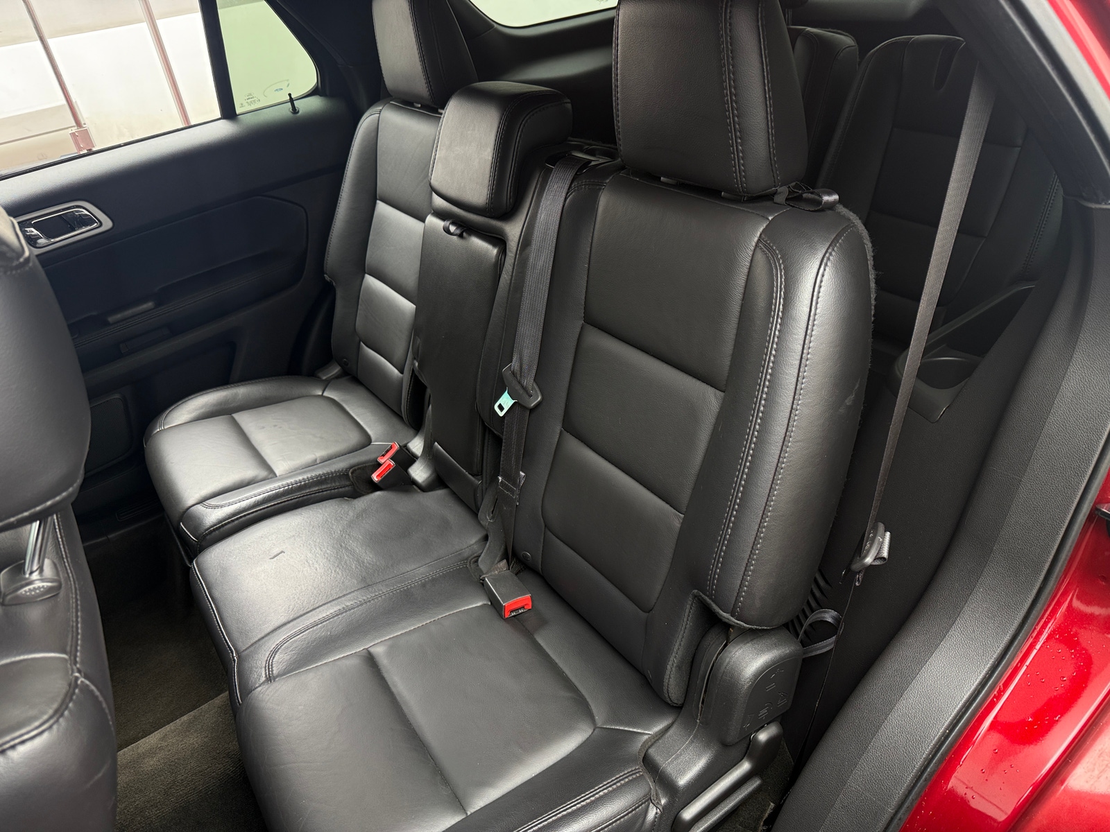 Thumbnail: 2015 Ford Explorer - 5