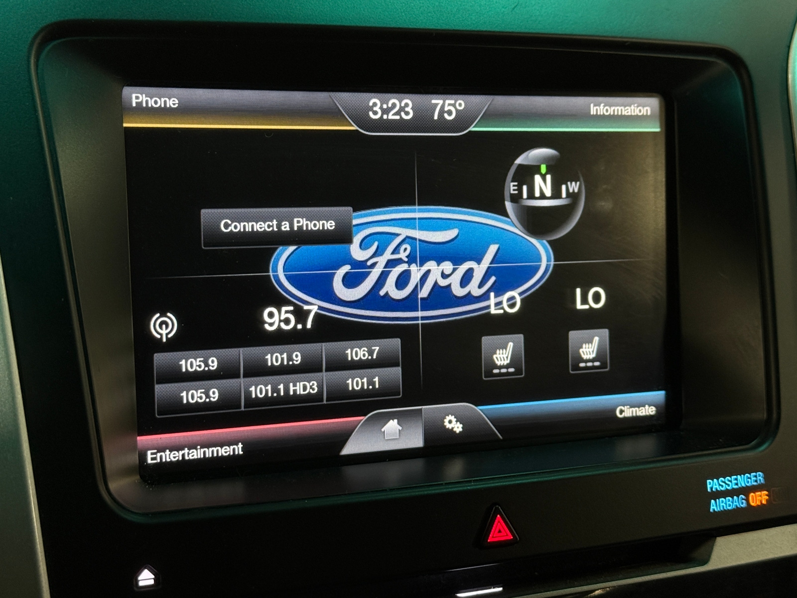 Thumbnail: 2015 Ford Explorer - 3