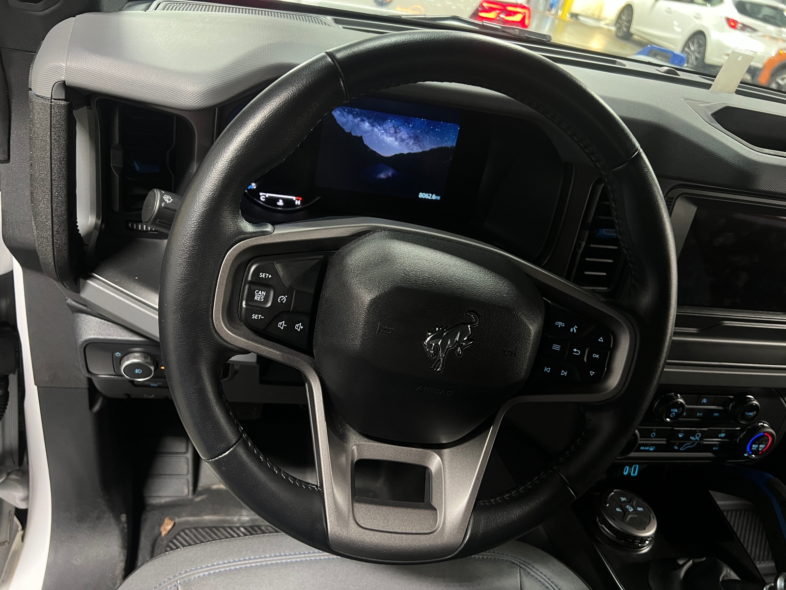 Thumbnail: 2022 Ford Bronco - 5