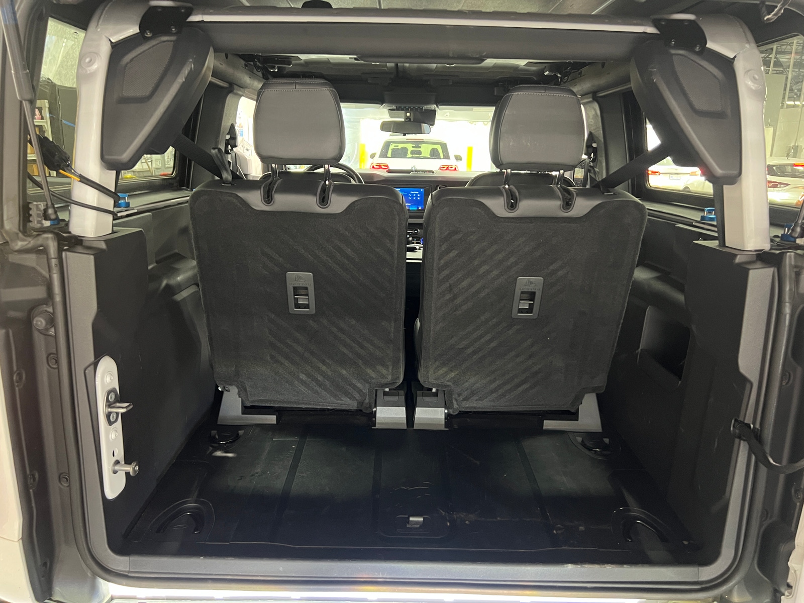 Thumbnail: 2022 Ford Bronco - 7