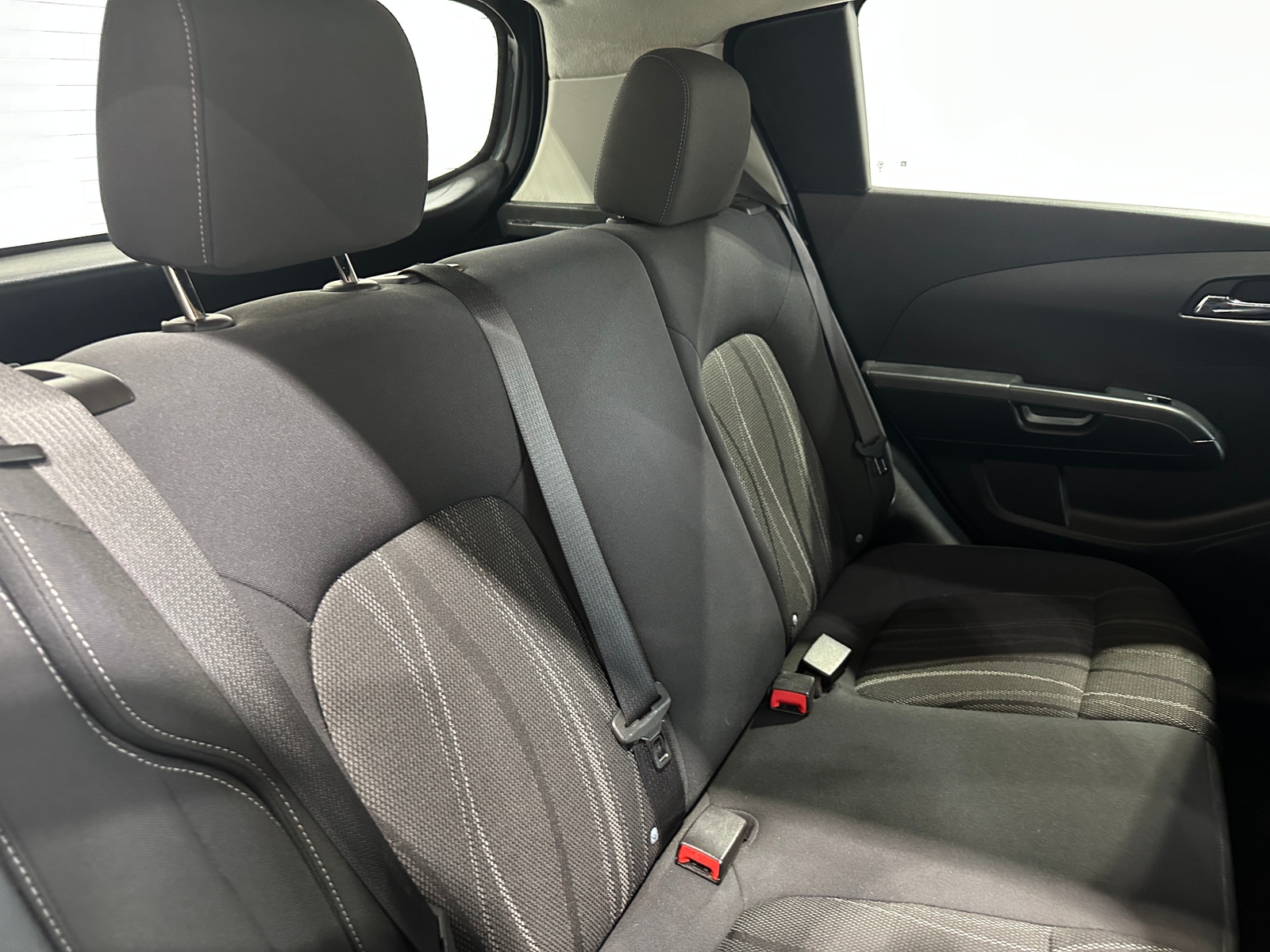 Thumbnail: 2016 Chevrolet Sonic - 6