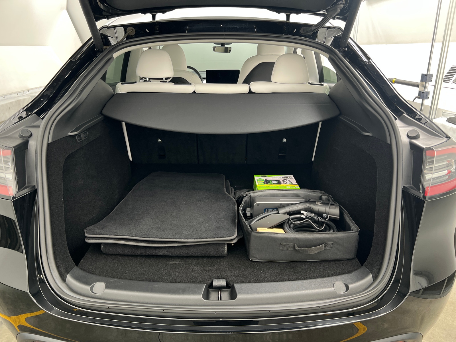 Thumbnail: 2023 Tesla Model Y - 6