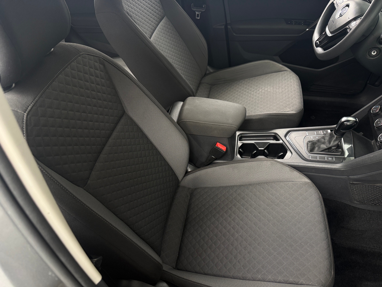Thumbnail: 2020 Volkswagen Tiguan - 2