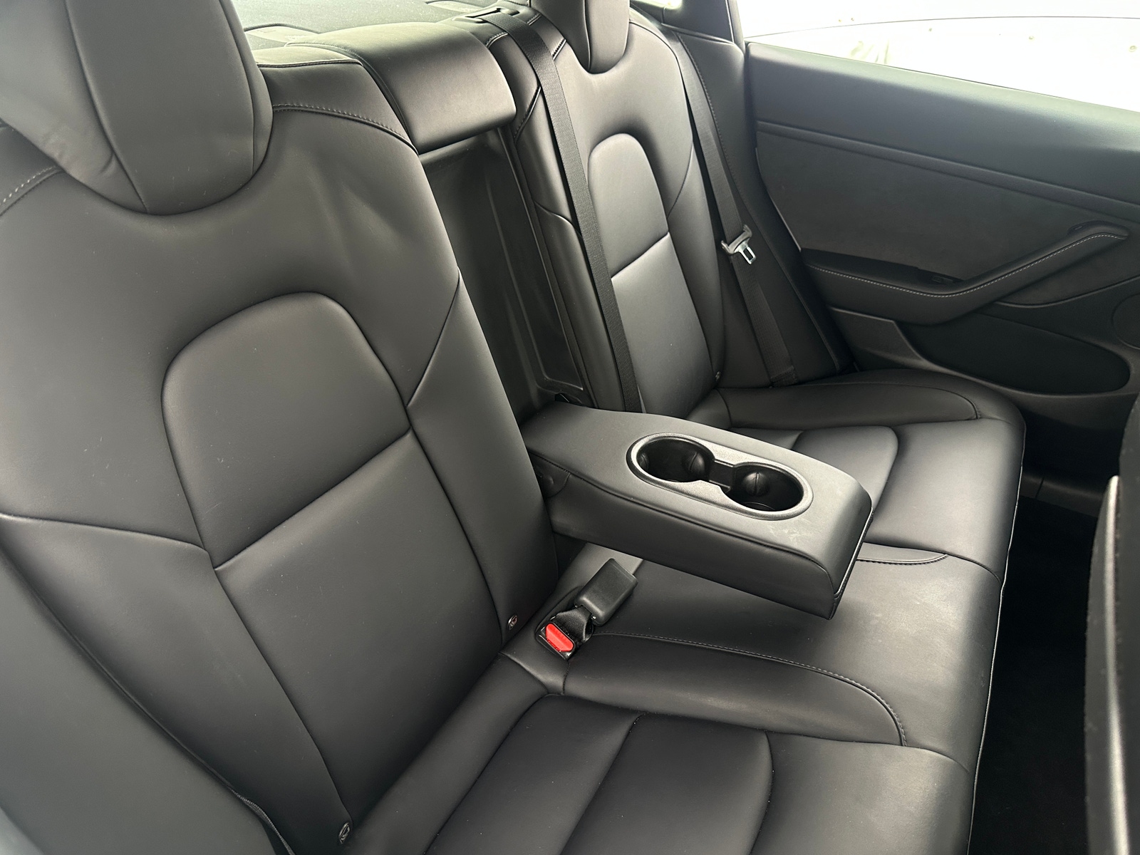 Thumbnail: 2022 Tesla Model 3 - 5