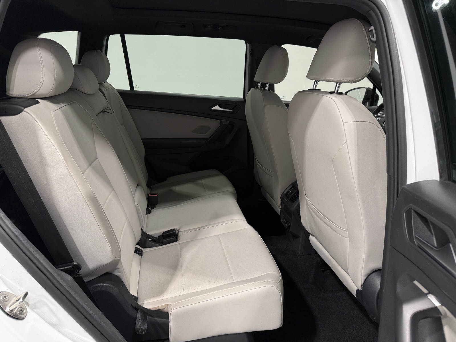 Thumbnail: 2021 Volkswagen Tiguan - 5