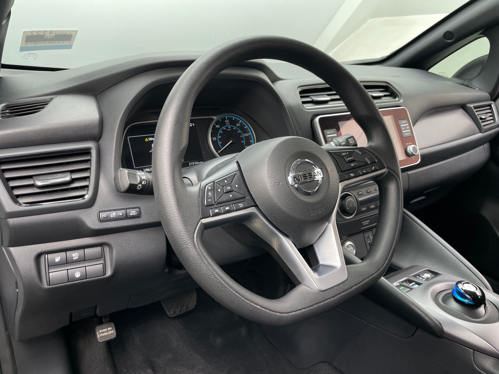 Thumbnail: 2022 Nissan Leaf - 5