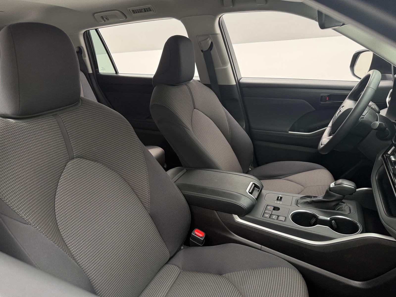 Thumbnail: 2025 Toyota Highlander - 2