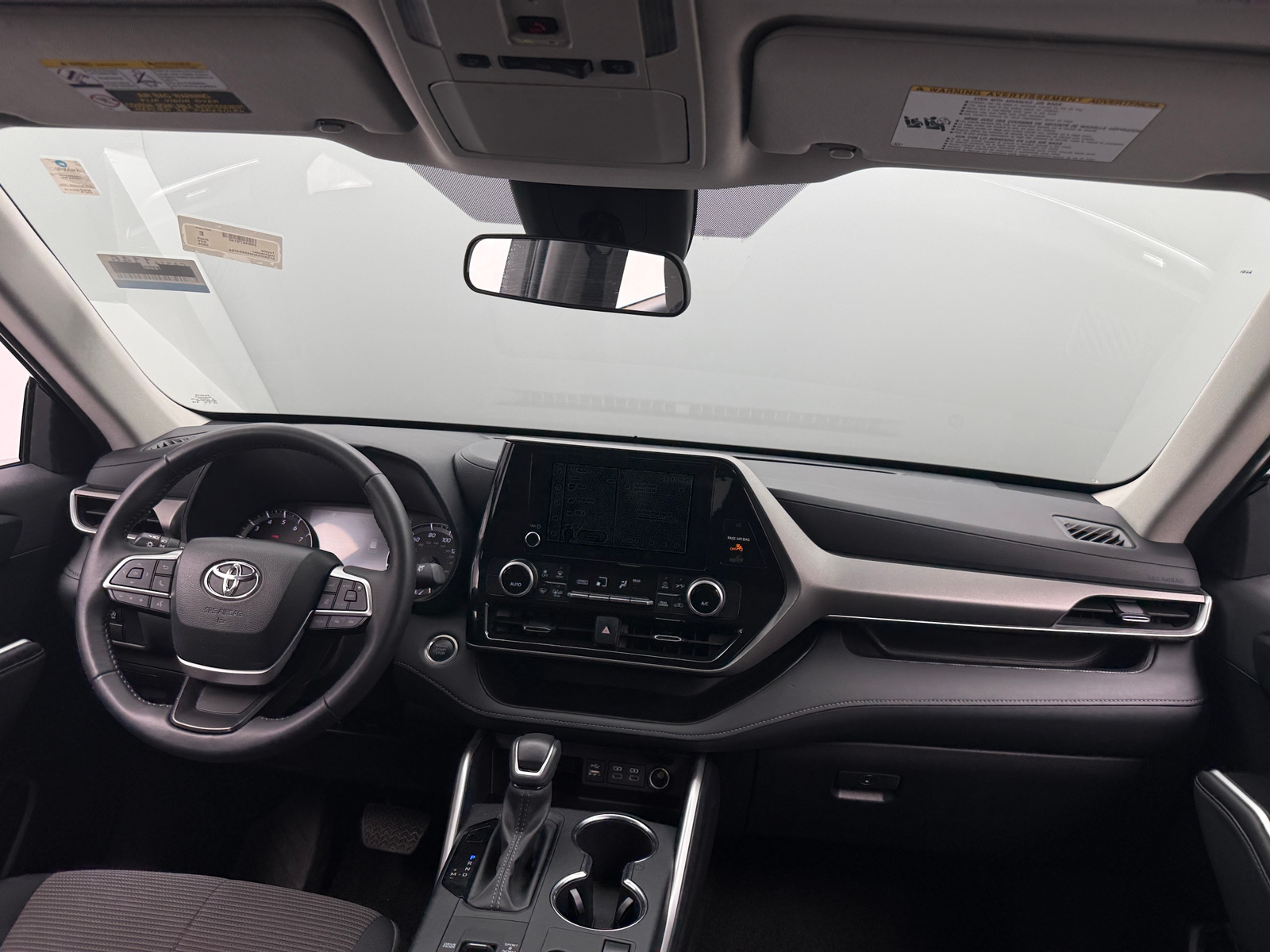 Thumbnail: 2025 Toyota Highlander - 3