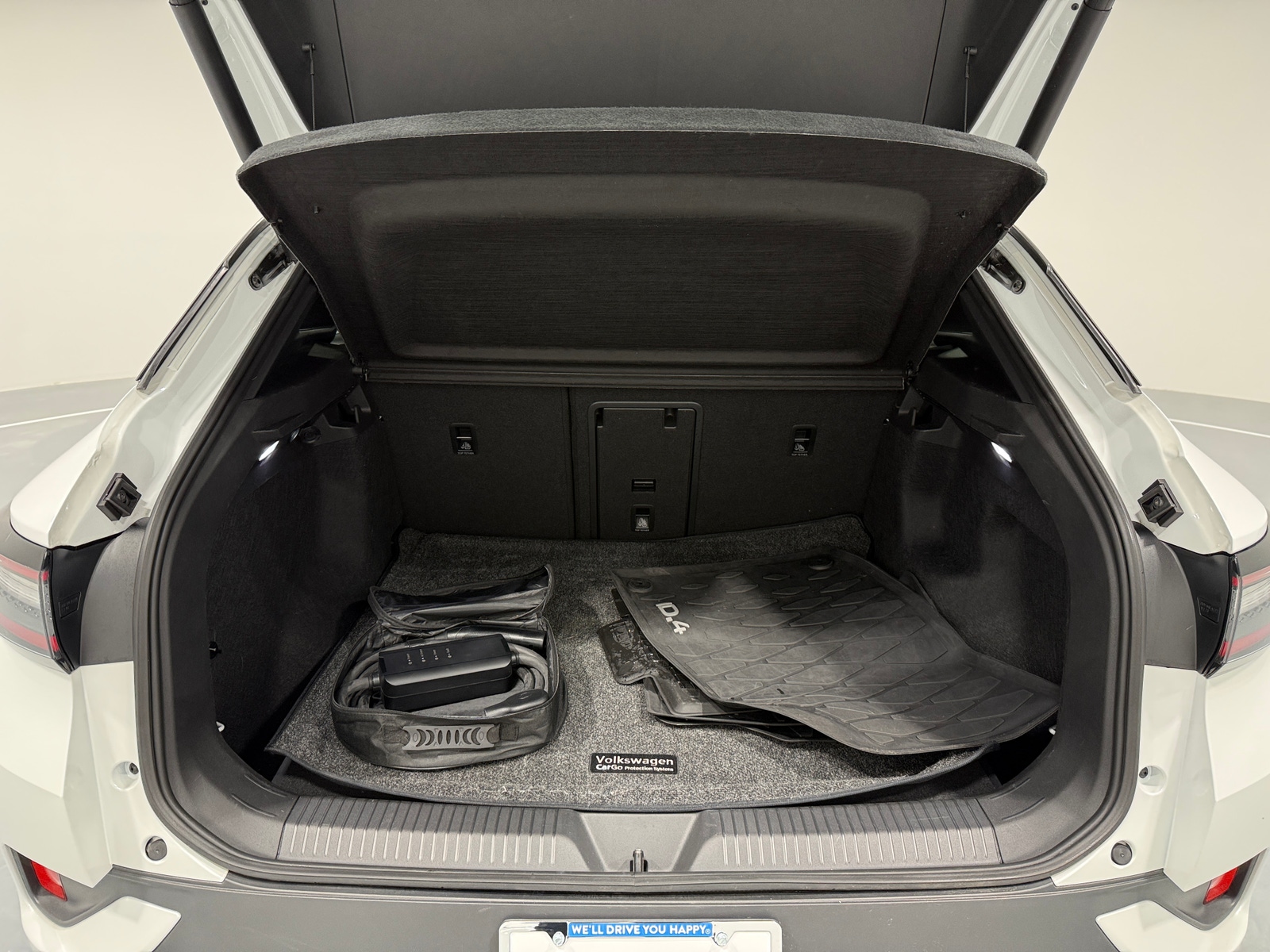 Thumbnail: 2023 Volkswagen ID.4 - 6