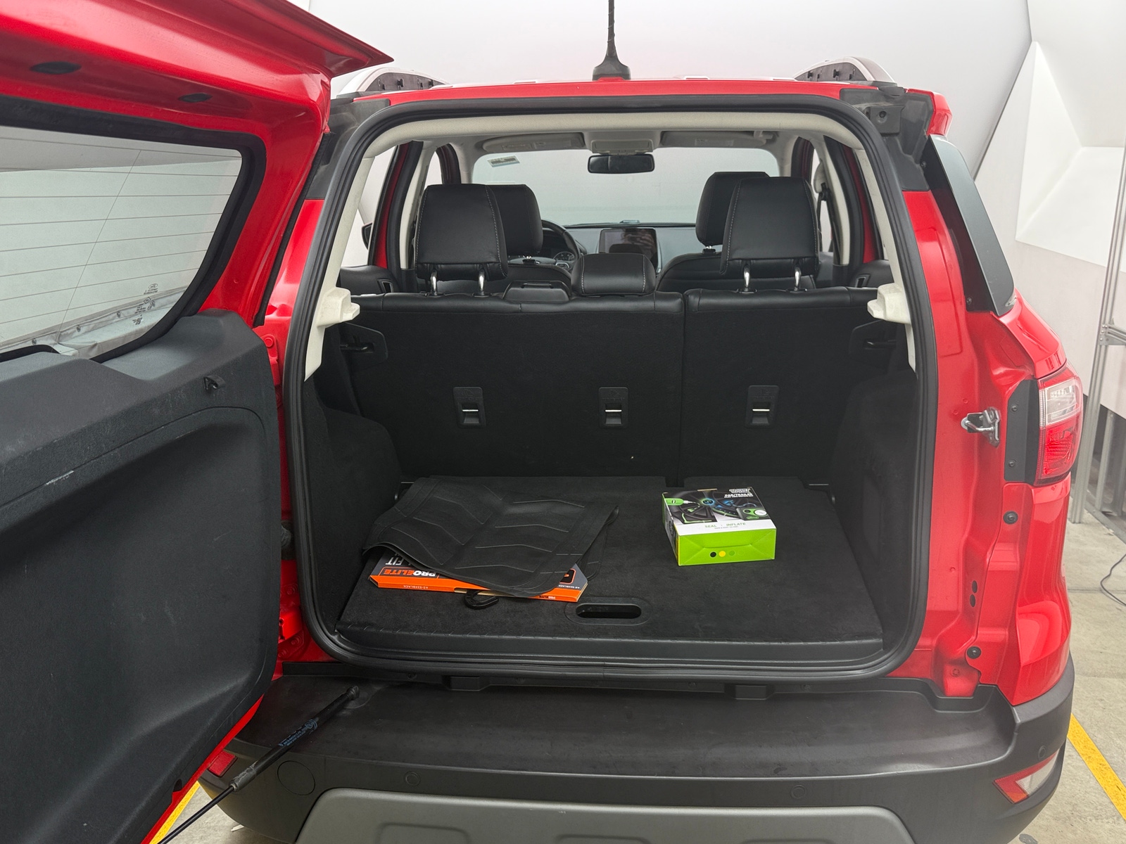 Thumbnail: 2019 Ford EcoSport - 6