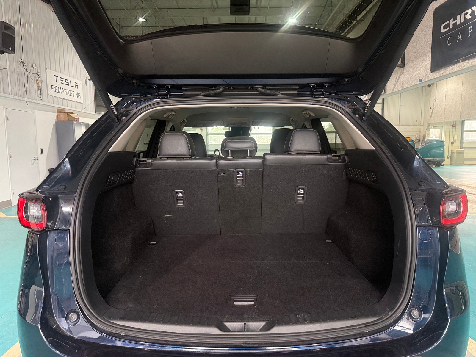 Thumbnail: 2025 Mazda CX-5 - 6