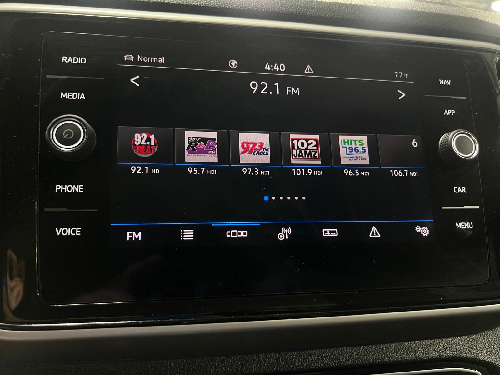 Thumbnail: 2022 Volkswagen Atlas - 3