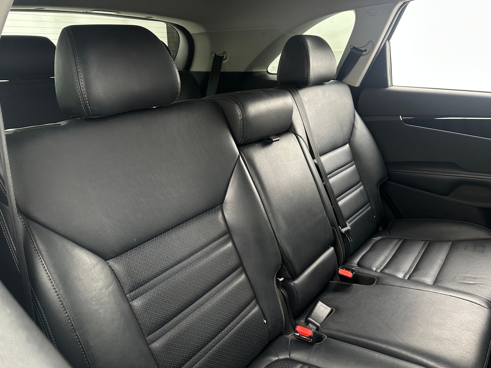 Thumbnail: 2019 Kia Sorento - 5