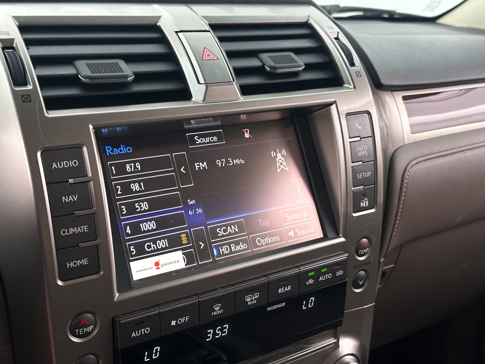 Thumbnail: 2015 Lexus GX - 3