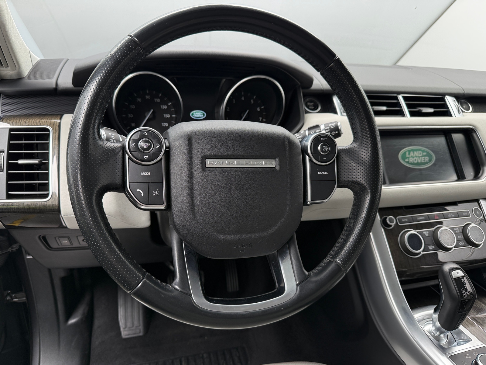 Thumbnail: 2016 Land Rover Range Rover Sport - 4