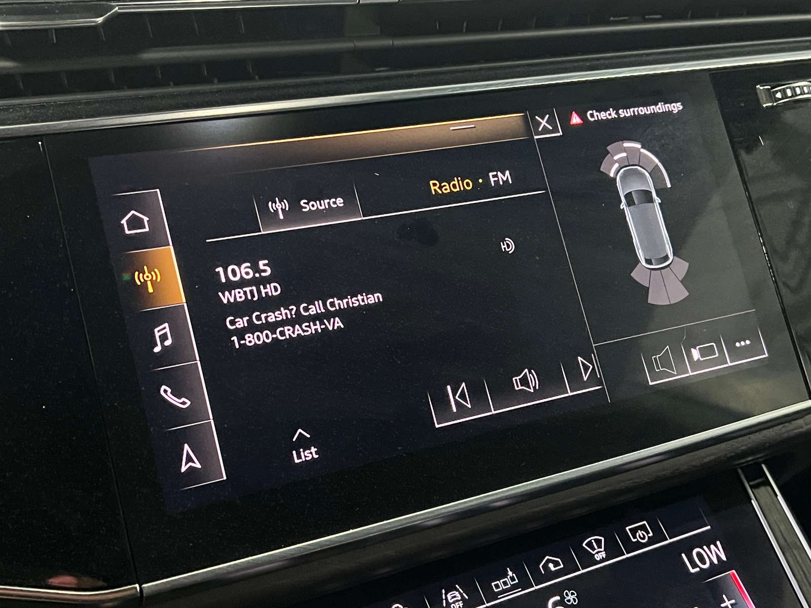 Thumbnail: 2019 Audi Q8 - 3