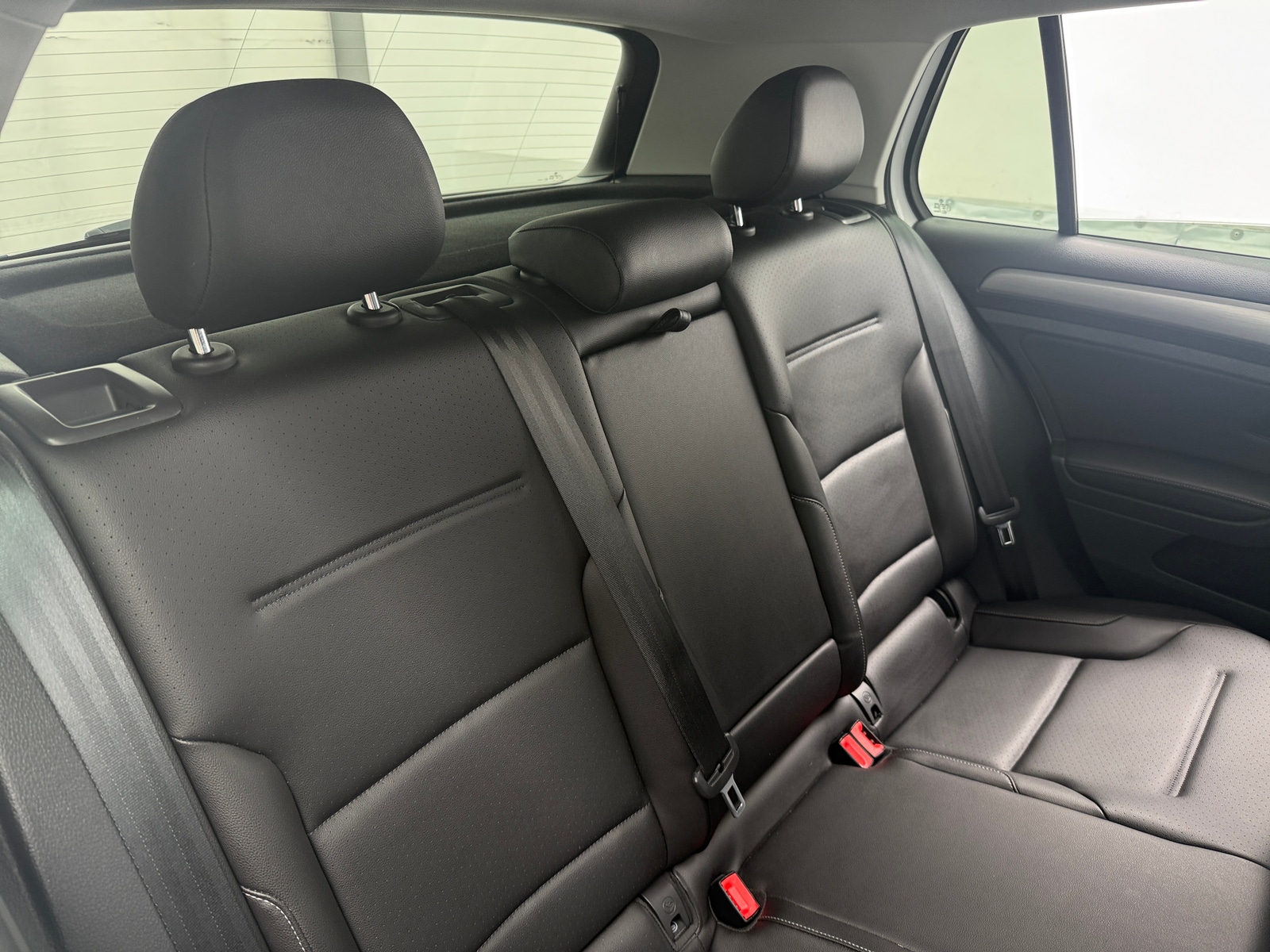 Thumbnail: 2017 Volkswagen Golf - 5