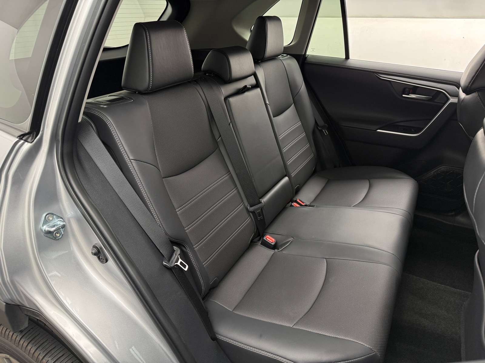 Thumbnail: 2025 Toyota RAV4 - 5