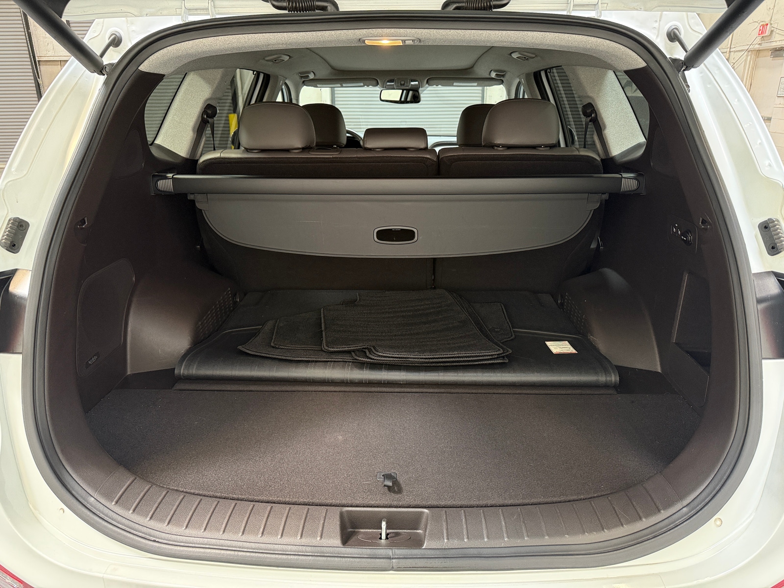 Thumbnail: 2020 Hyundai Santa Fe - 6