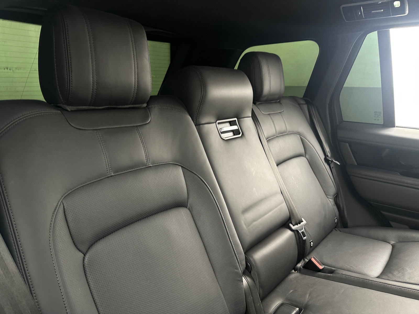 Thumbnail: 2020 Land Rover Range Rover - 5