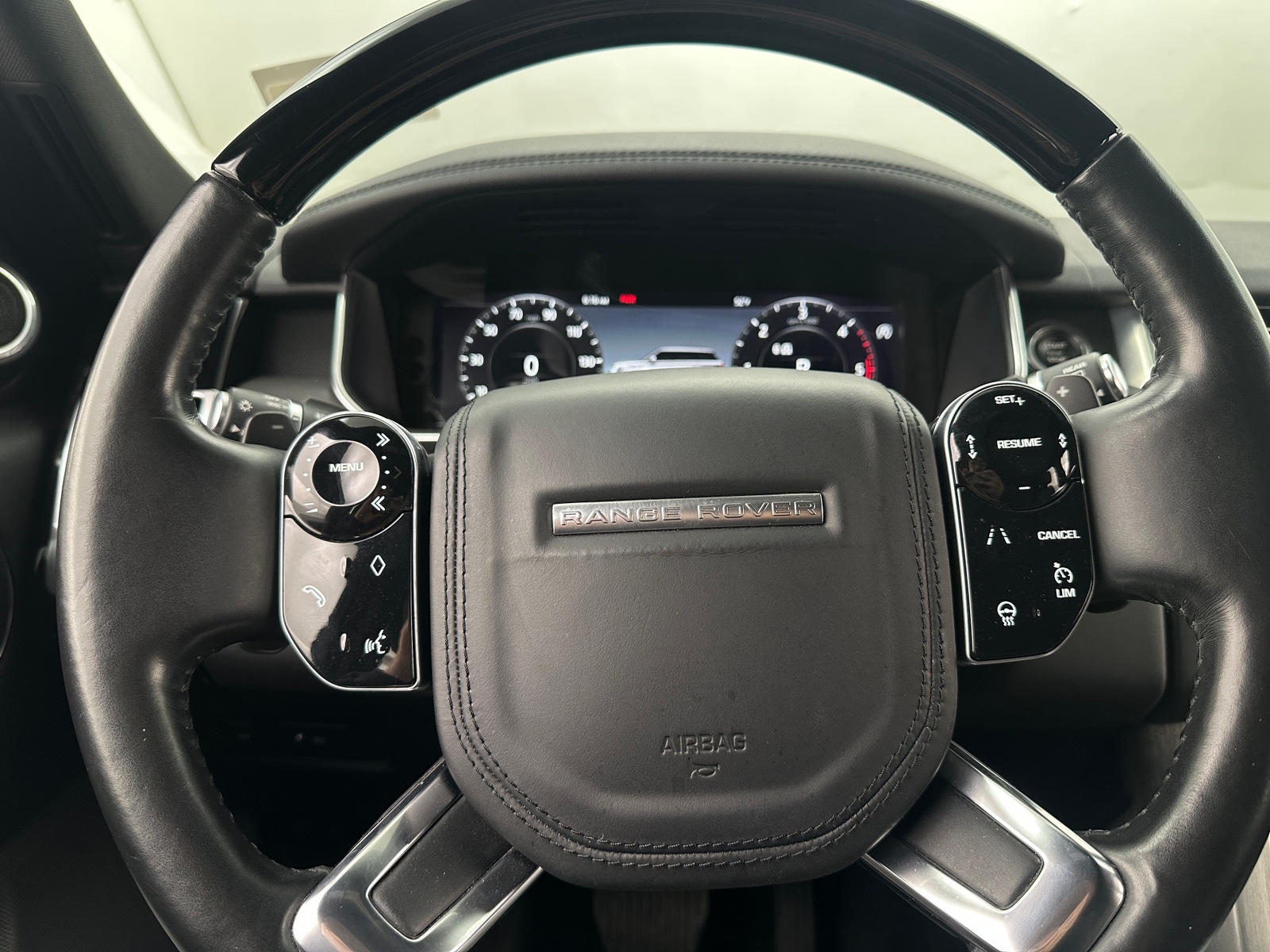 Thumbnail: 2020 Land Rover Range Rover - 4