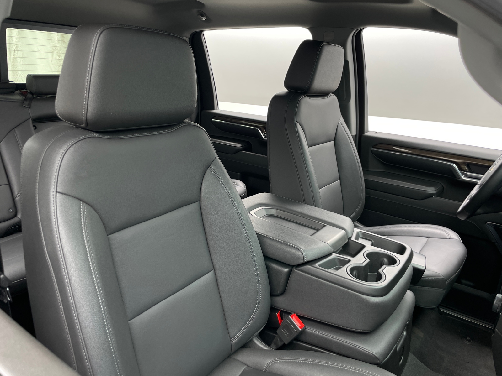 Thumbnail: 2024 Chevrolet Silverado 3500 - 2