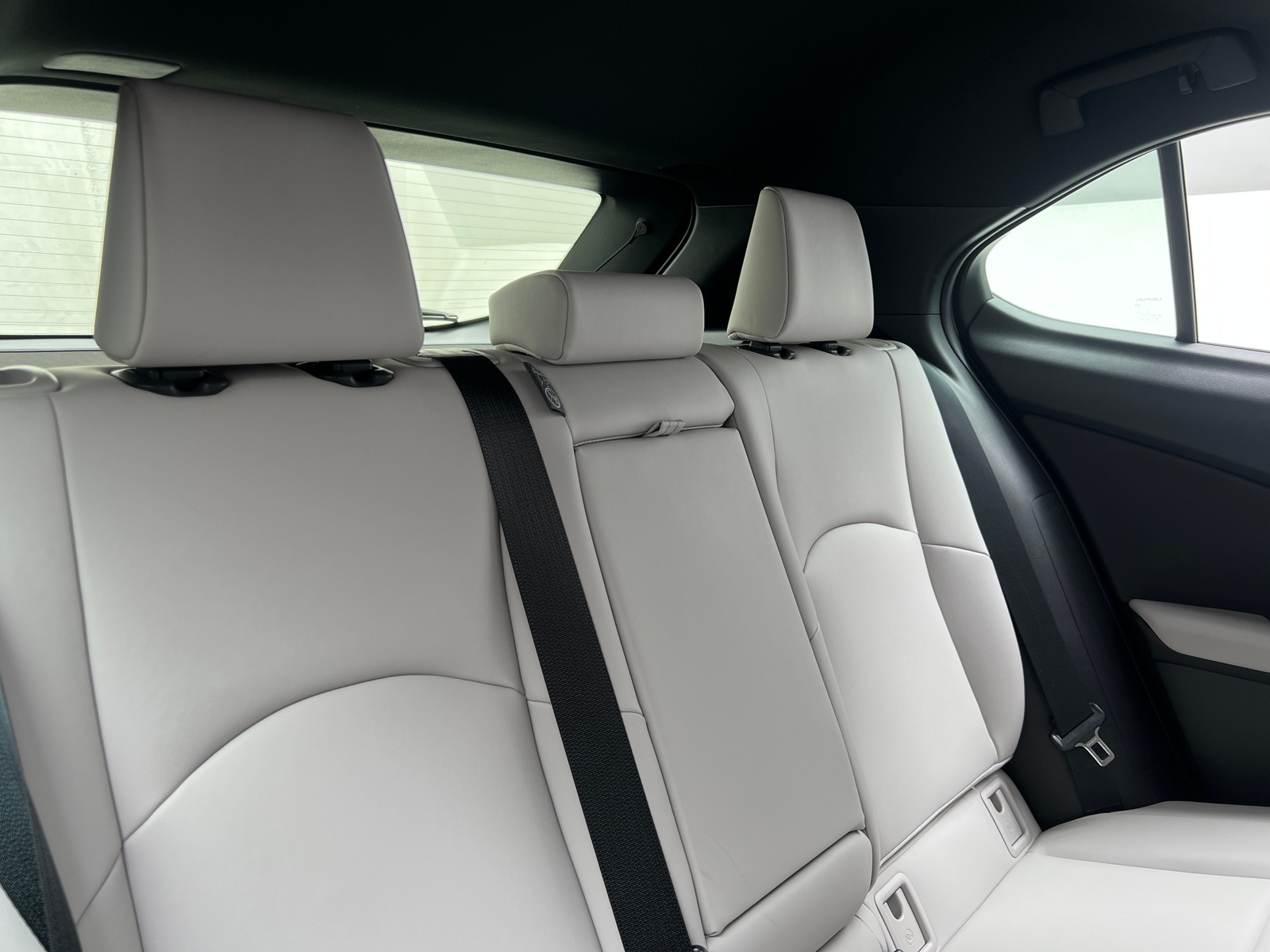 Thumbnail: 2025 Lexus UX - 5