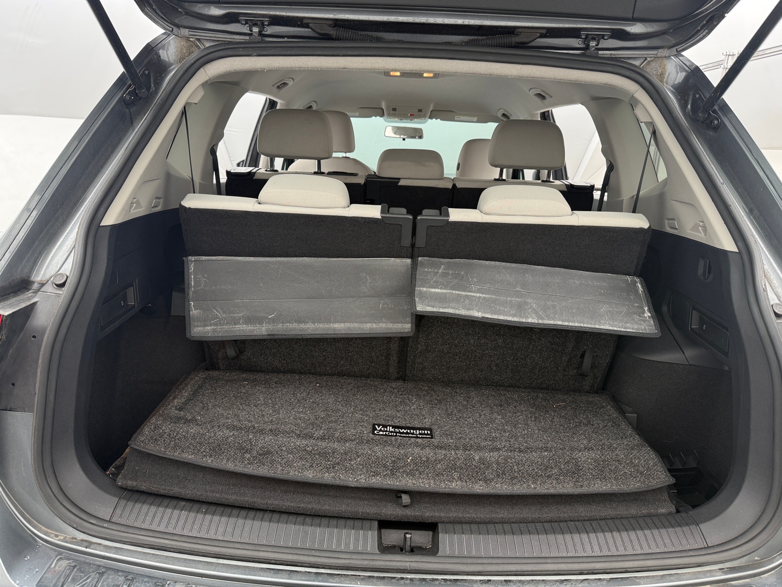 Thumbnail: 2021 Volkswagen Tiguan - 7