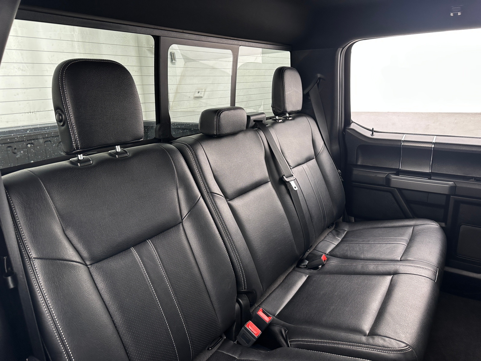 Thumbnail: 2019 Ford Econoline - 6