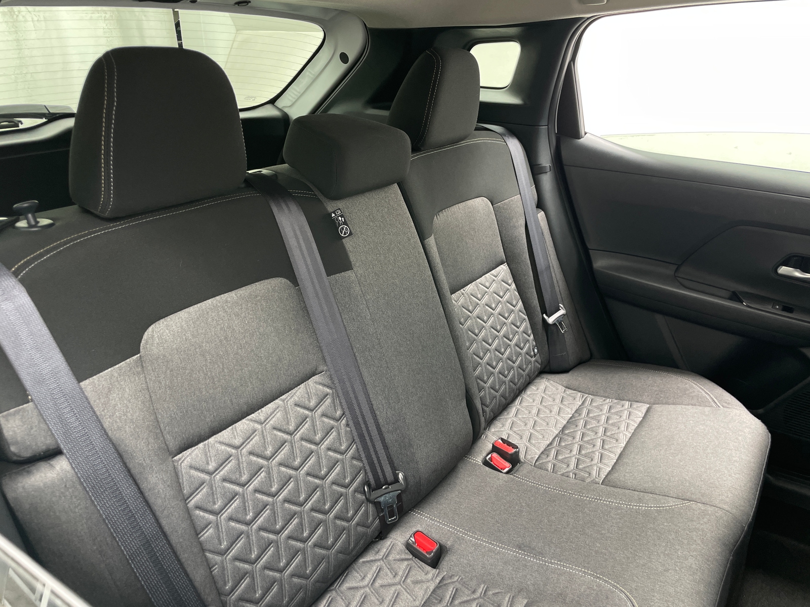 Thumbnail: 2025 Nissan Kicks - 6