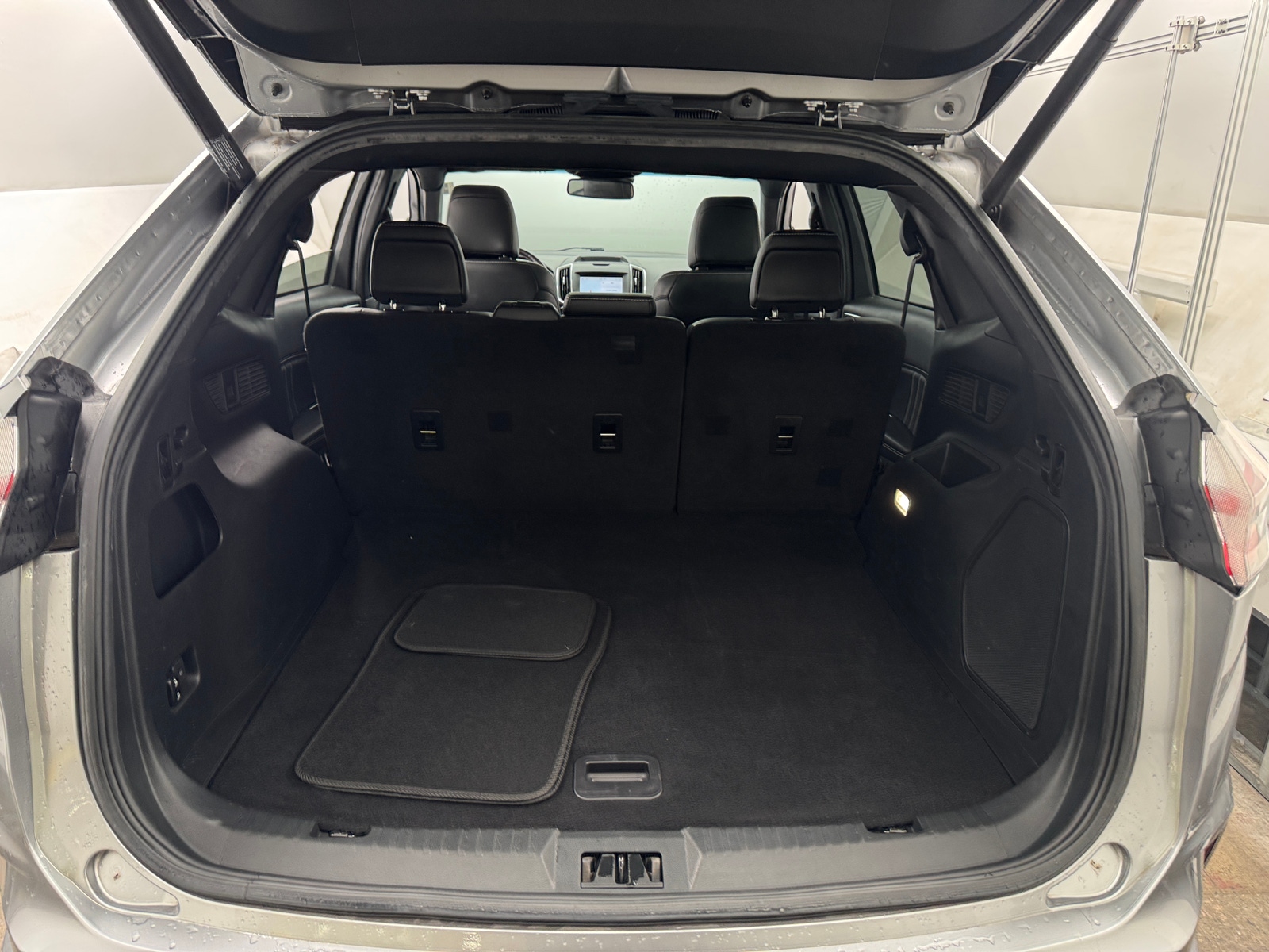 Thumbnail: 2020 Ford Edge - 6