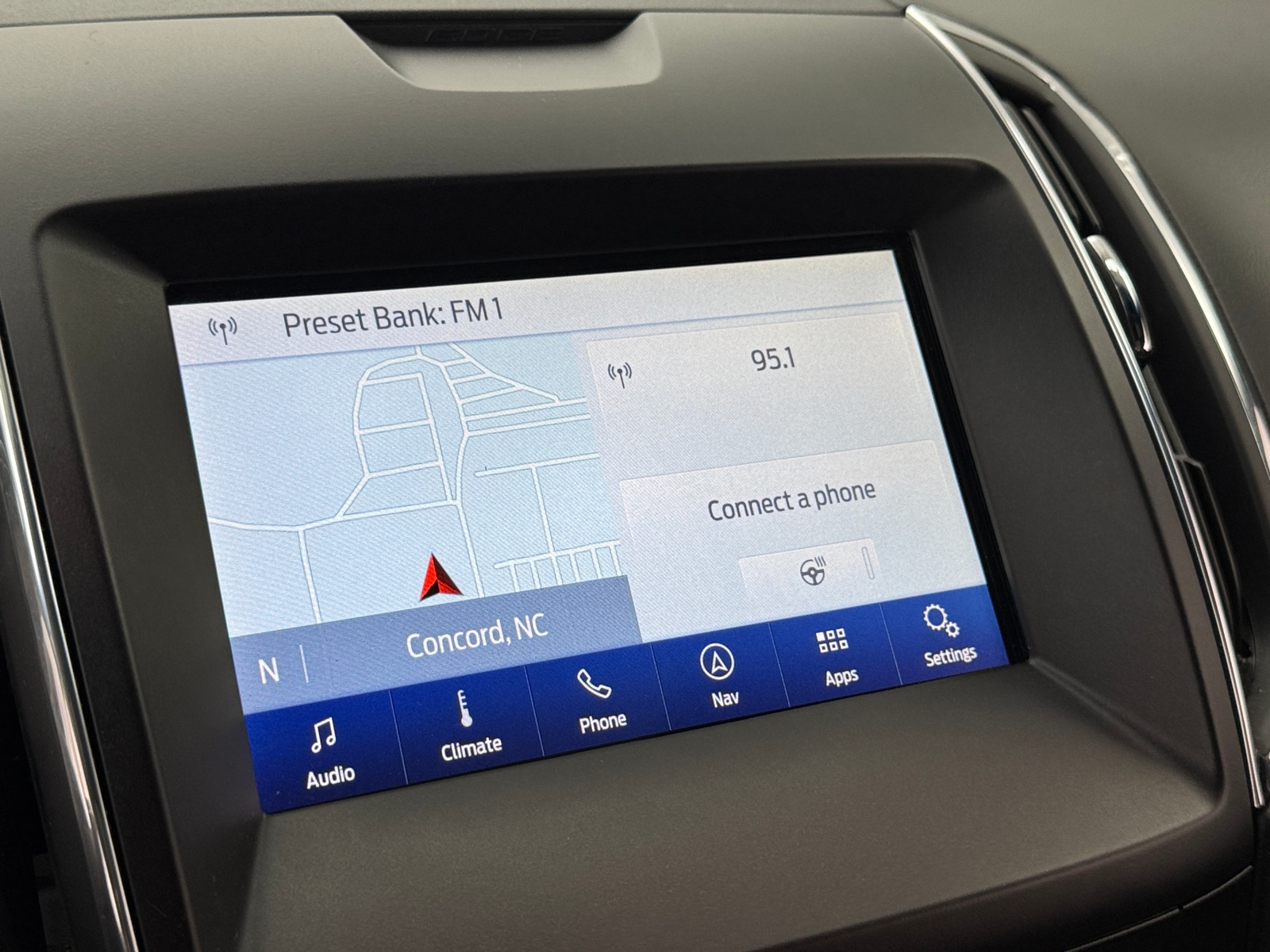 Thumbnail: 2020 Ford Edge - 3