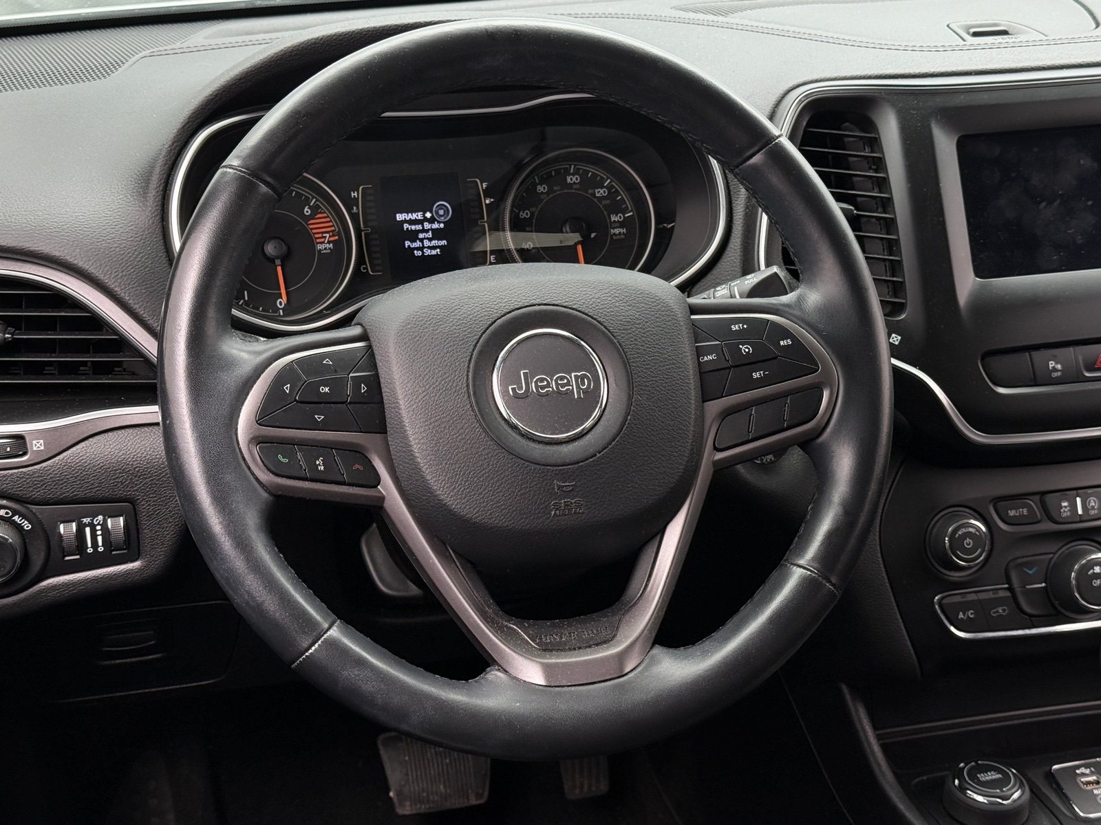 Thumbnail: 2019 Jeep Cherokee - 5