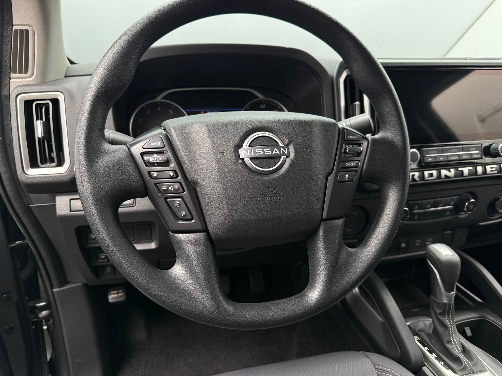 Thumbnail: 2025 Nissan Frontier - 5