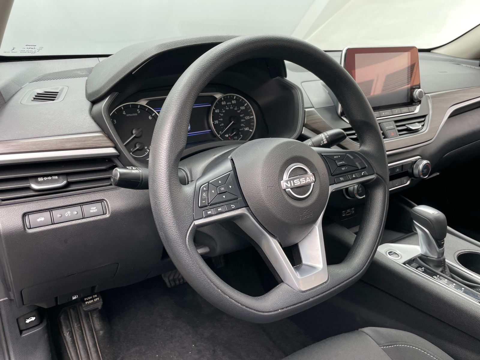 Thumbnail: 2025 Nissan Altima - 5