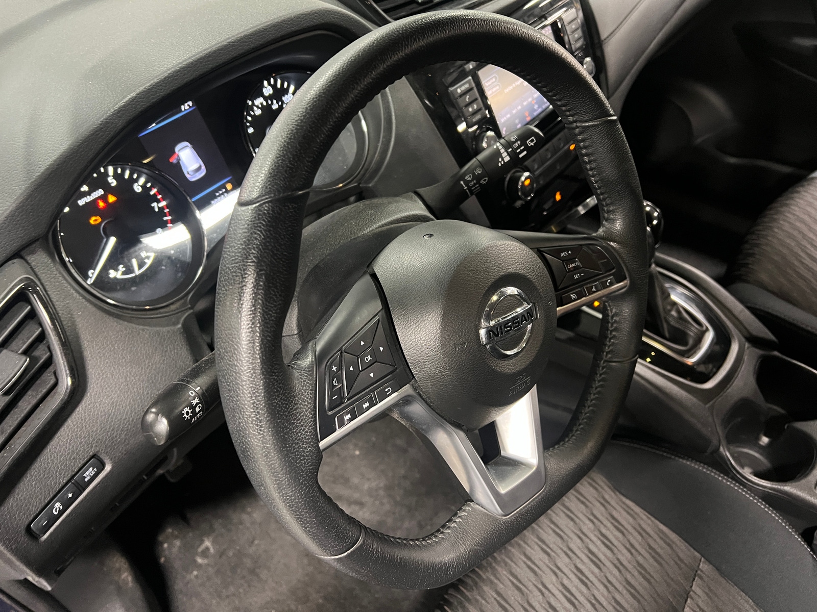 Thumbnail: 2019 Nissan Rogue - 5