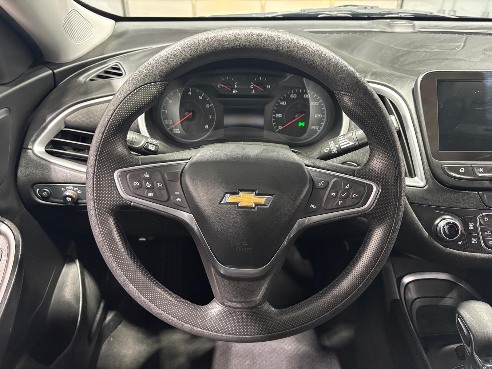 Thumbnail: 2023 Chevrolet Malibu - 5