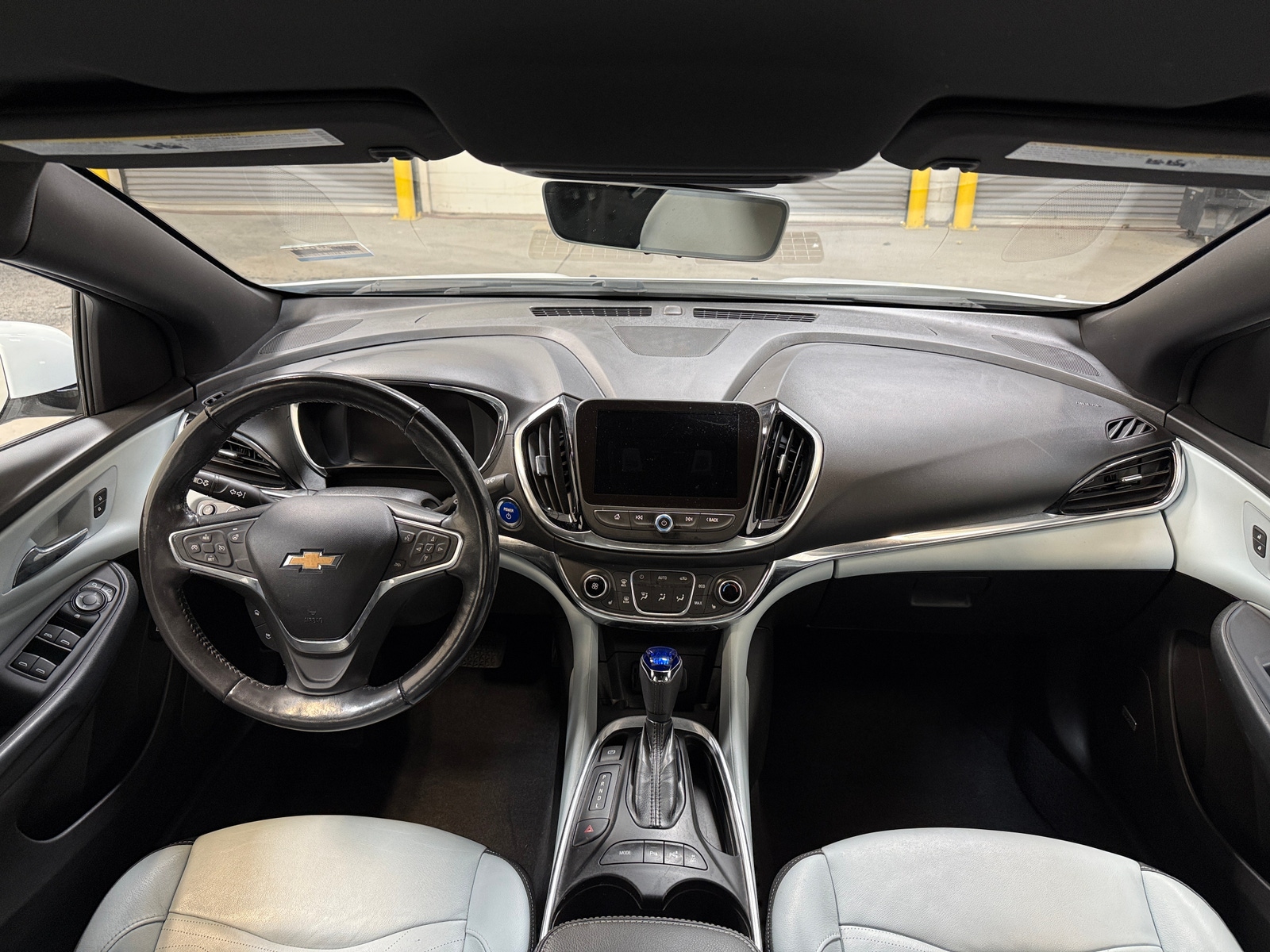 Thumbnail: 2019 Chevrolet Volt - 2
