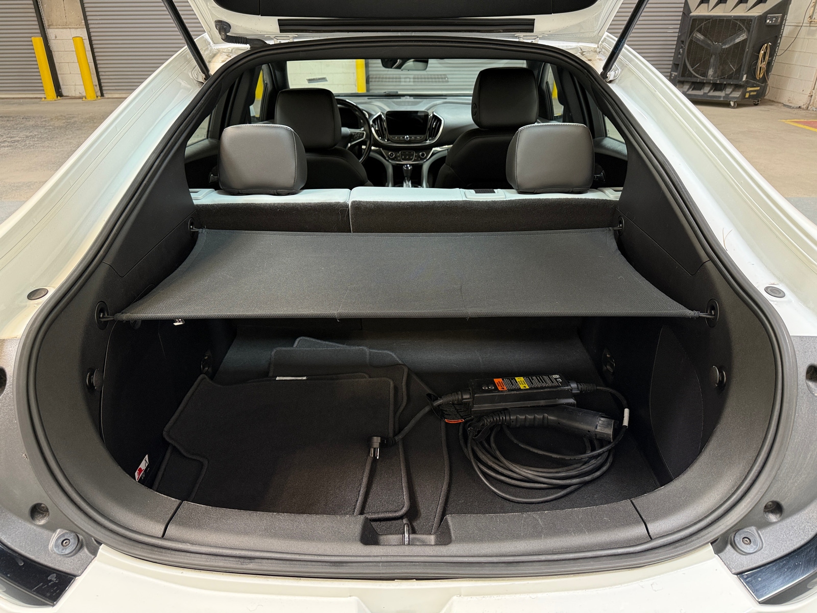 Thumbnail: 2019 Chevrolet Volt - 6