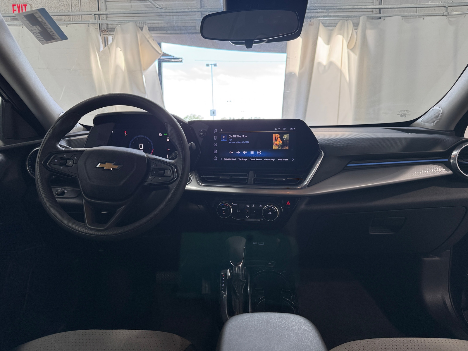 Thumbnail: 2025 Chevrolet Trax - 3