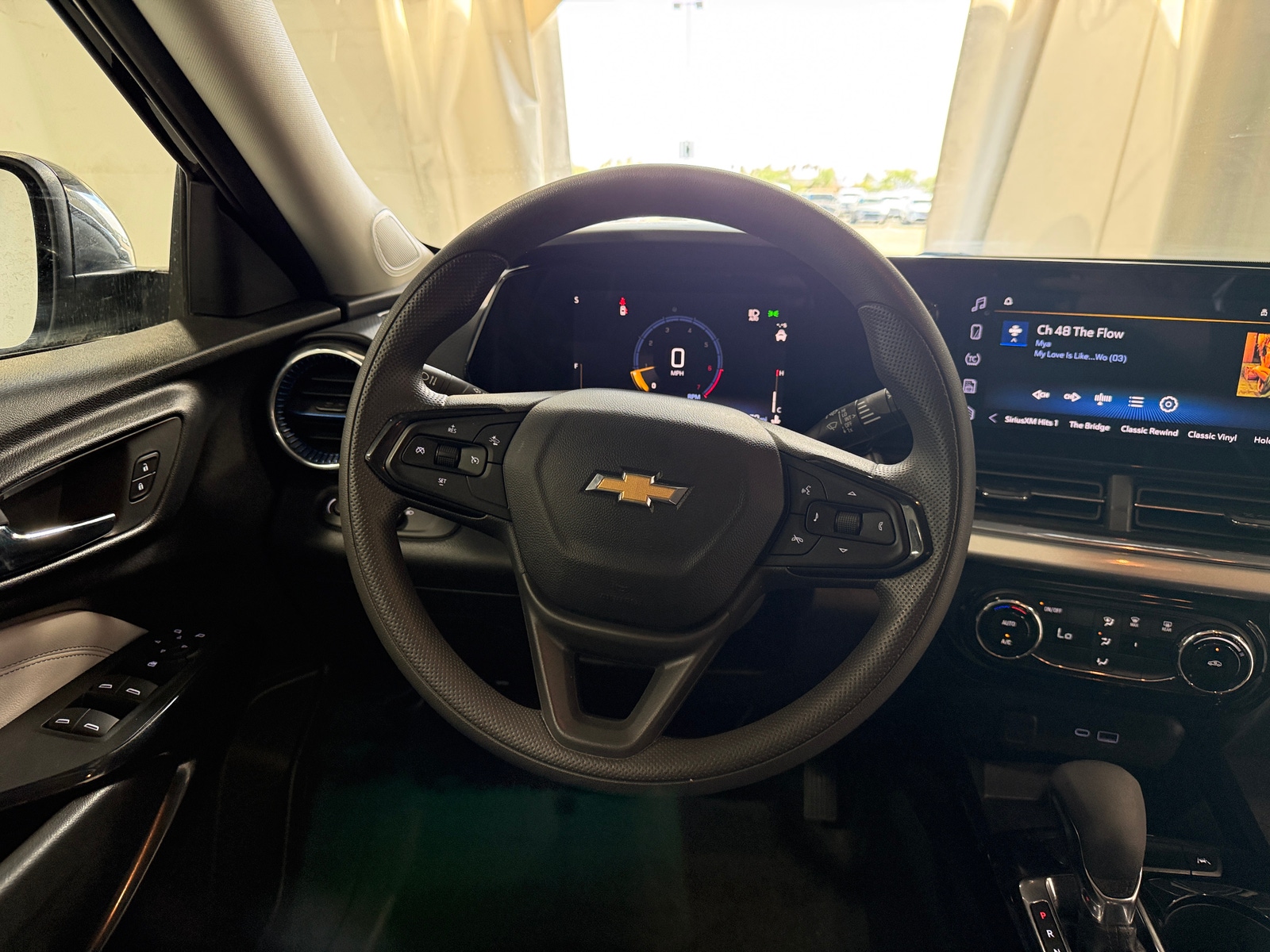 Thumbnail: 2025 Chevrolet Trax - 5