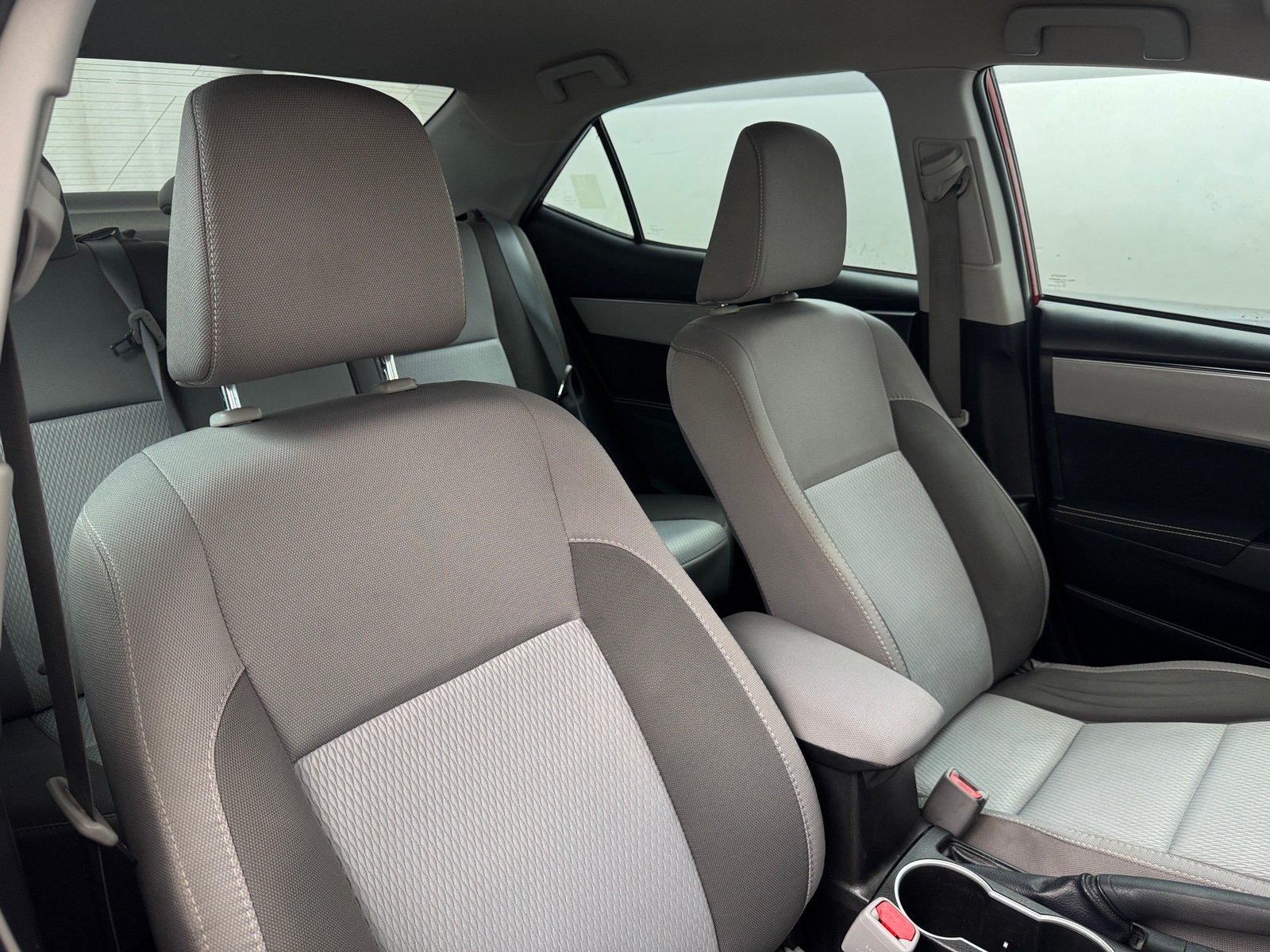 Thumbnail: 2017 Toyota Corolla - 2