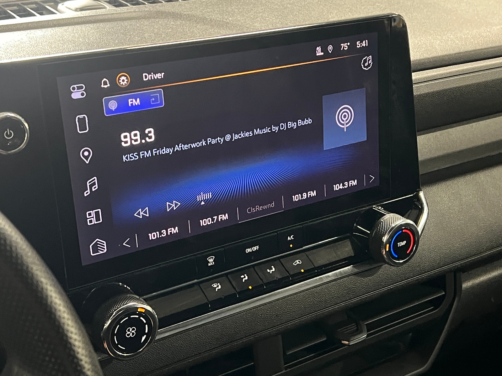 Thumbnail: 2023 Chevrolet Colorado - 4