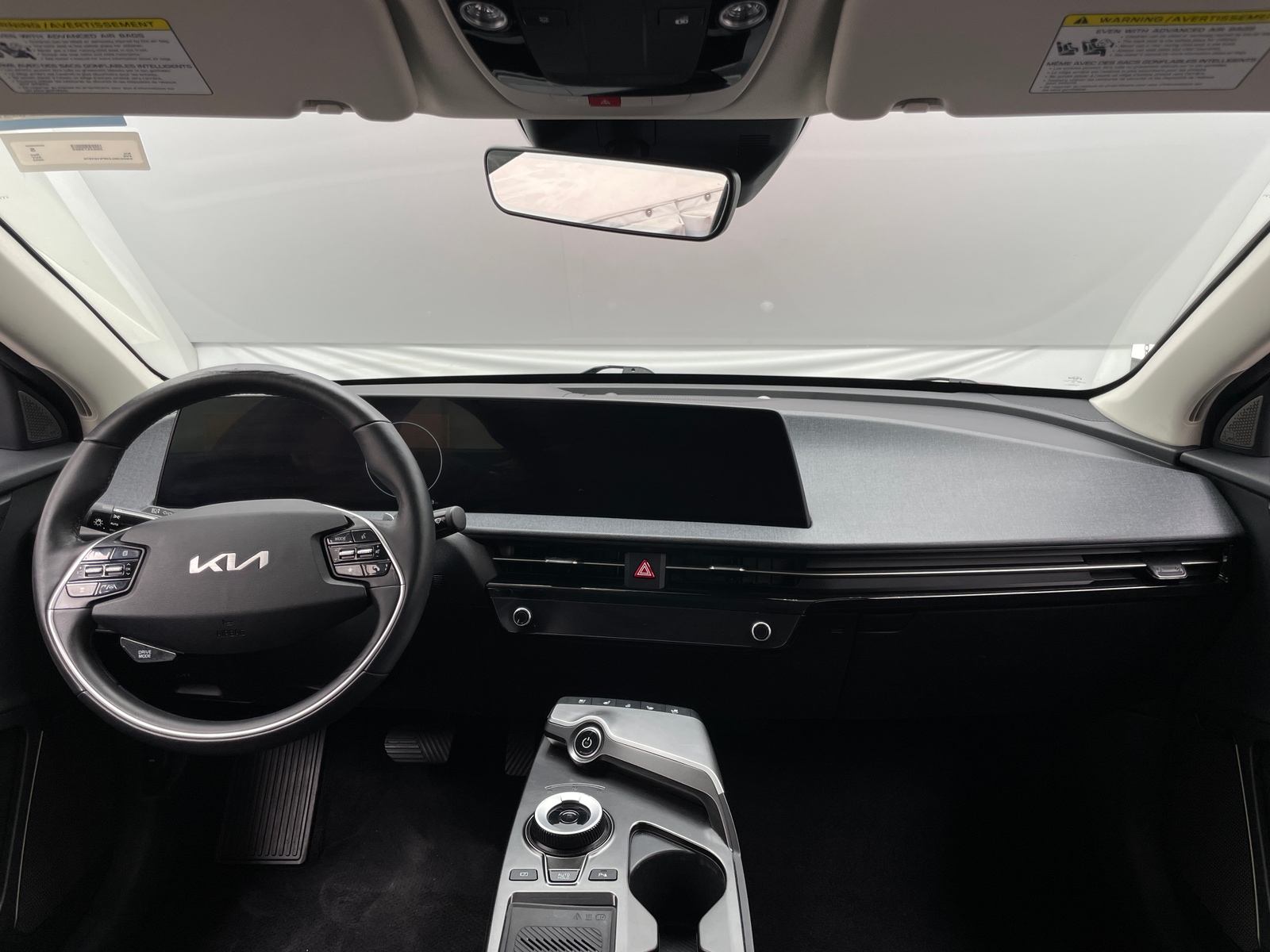 Thumbnail: 2023 Kia EV6 - 2