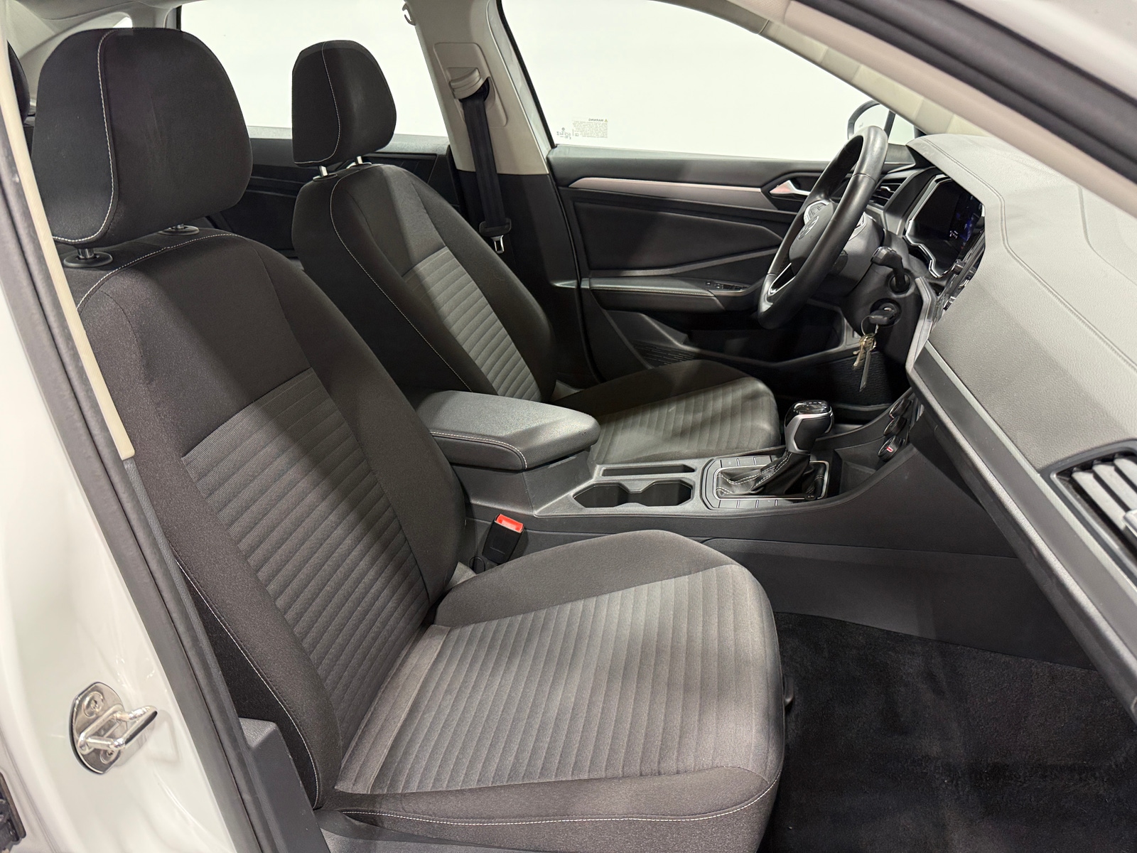 Thumbnail: 2024 Volkswagen Jetta - 2