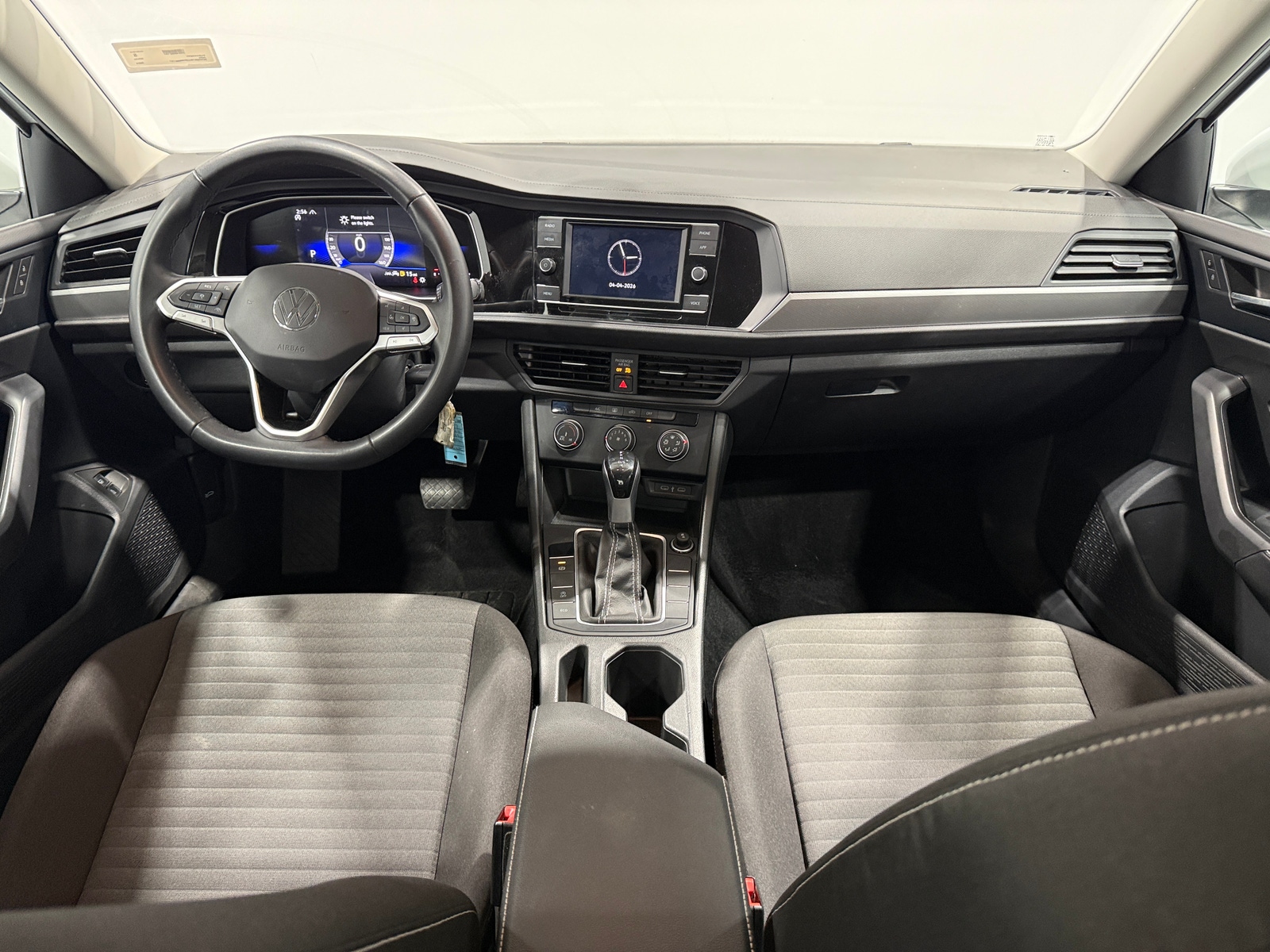 Thumbnail: 2024 Volkswagen Jetta - 3