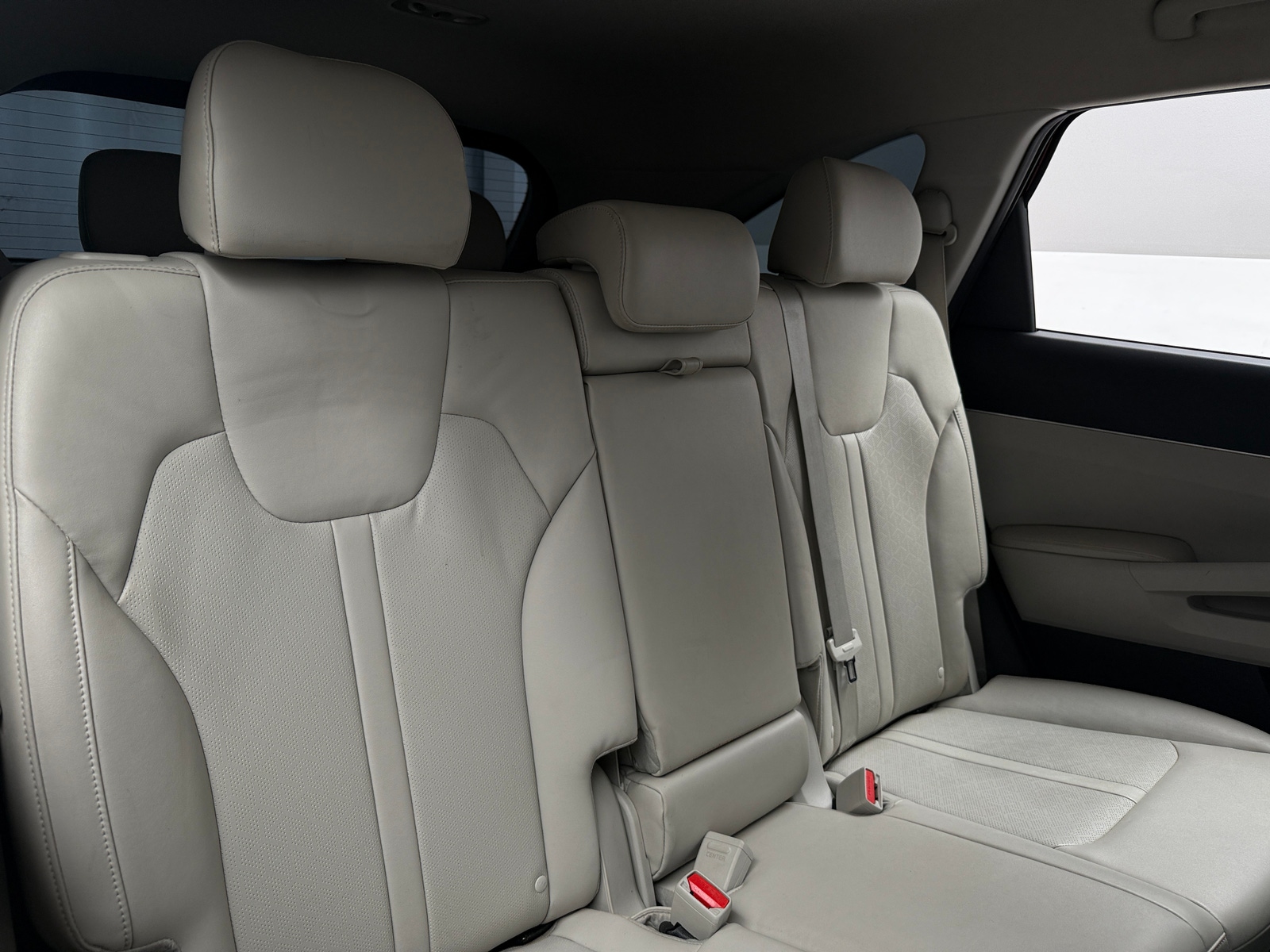 Thumbnail: 2022 Kia Sorento - 5