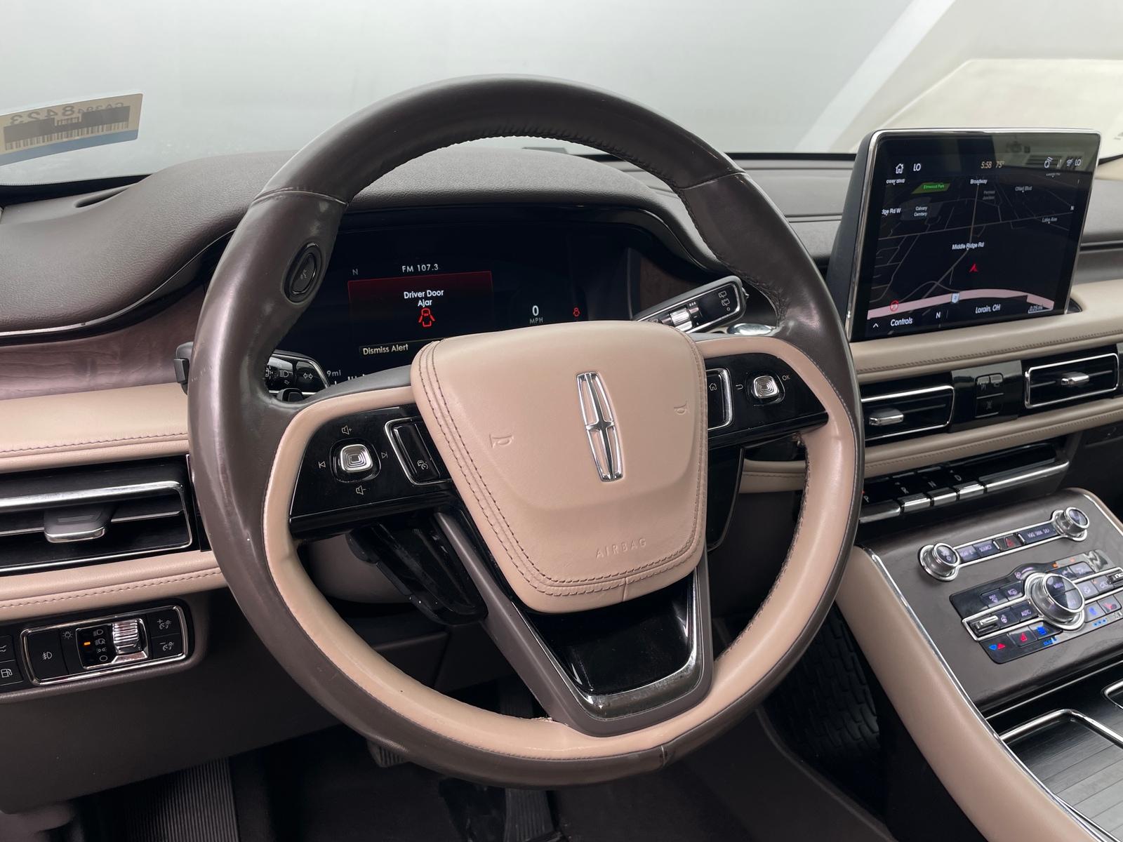 Thumbnail: 2021 Lincoln Aviator - 4