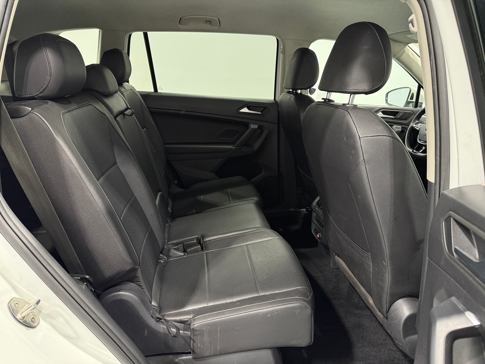 Thumbnail: 2020 Volkswagen Tiguan - 5